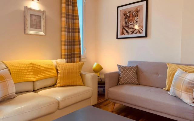 The Cowgatehead Residence