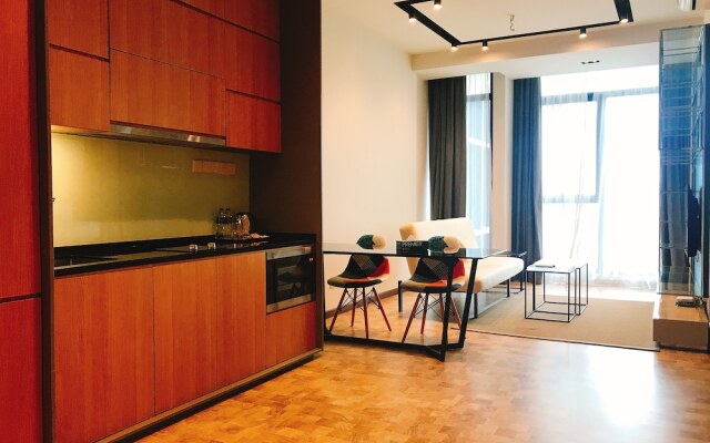 Expresssionz Professional Suites by 7kgTravellerHome
