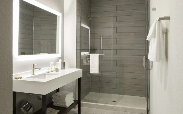 Hilton Garden Inn Minneapolis University Area