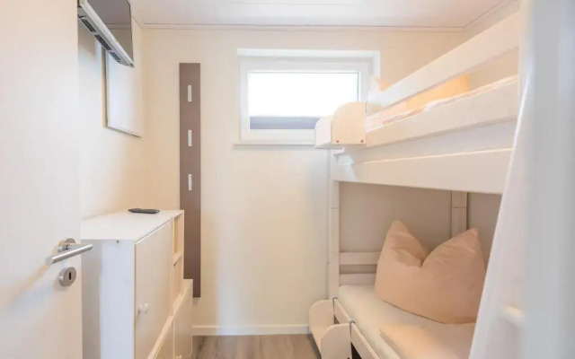 Bungalow Neuwarft, Wohnung 2