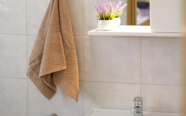 The Island Life Apartments by Konnect, Ipsos Beach