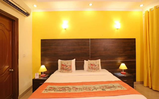 OYO Flagship 477 HUDA City Centre