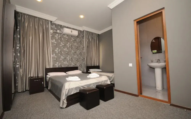 Отель 7 Rooms