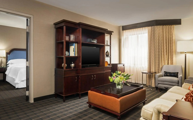 Sheraton Charlotte Airport Hotel