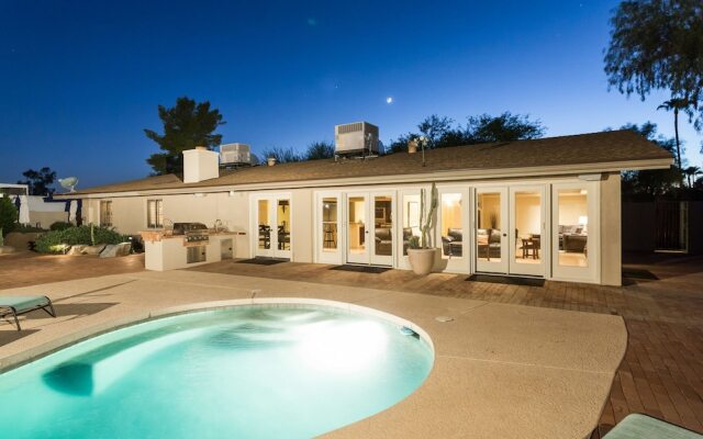 Casa Paraiso 3 BR by Casago