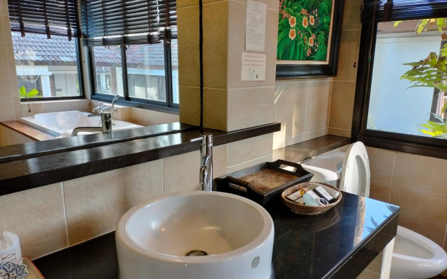 Chang Buri Resort & Spa (SHA Plus+)