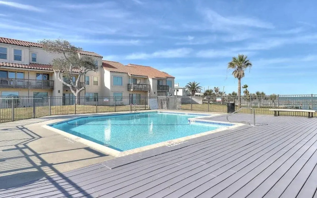 Chamingo 2 Bedroom Condo by Redawning