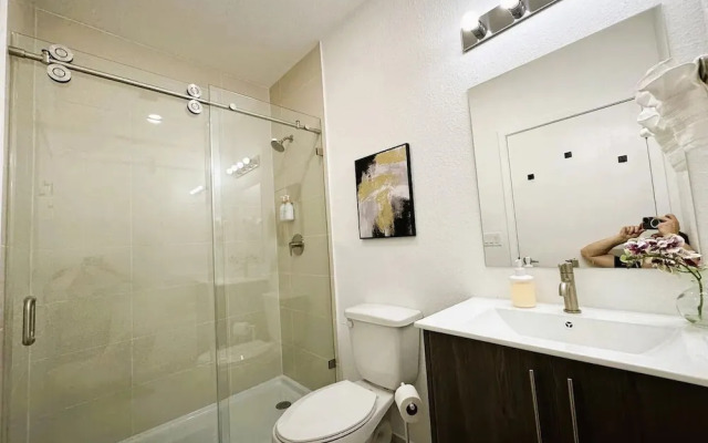 Green Luxurious 5BD Jungle House by FL Keys MIA