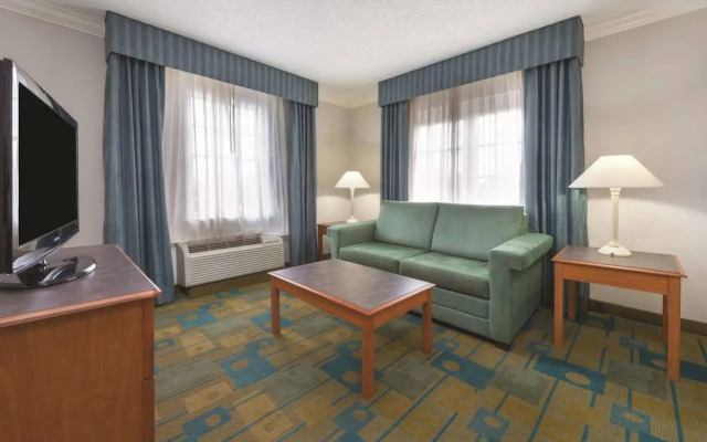 La Quinta Inn by Wyndham New Orleans Causeway