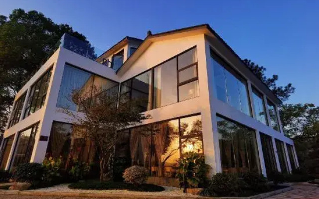 Yueyang Bamboo Mountain Residence