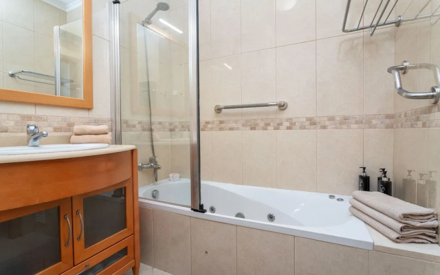 BnB Homes Apartment With Sea View Terrace 2 Pools