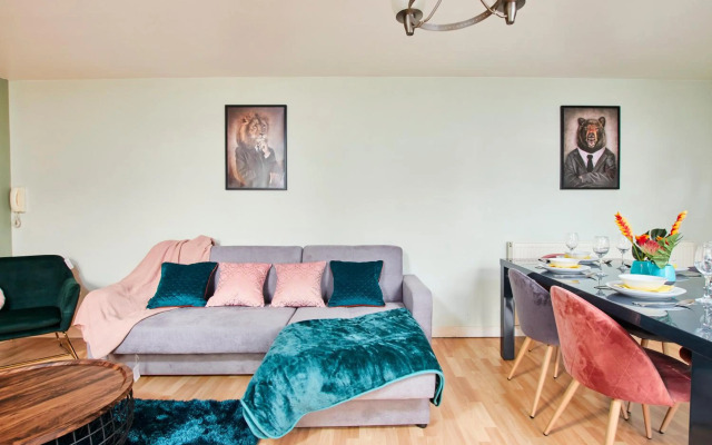 The Exquisite Nottingham