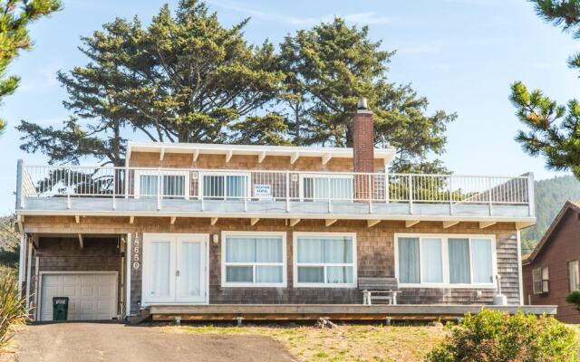 The Strand at Twin Rocks
