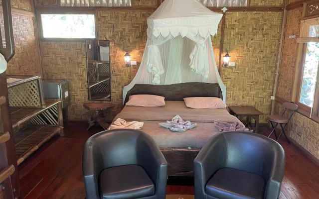 Kupu Kupu Garden Guest House & Cafe