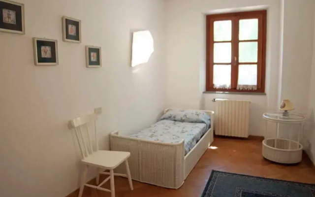 Villa in Casentino With Pool & Castle Views