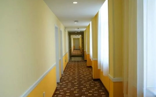 Home Inn Shanghai Jiading Passenger Transportation Centre Metro West Station