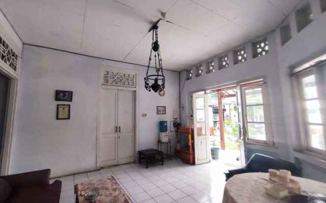 OYO 90865 Hotel Kusuma Purwakarta