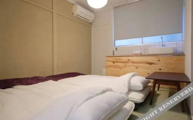 Raku Hostel Osaka