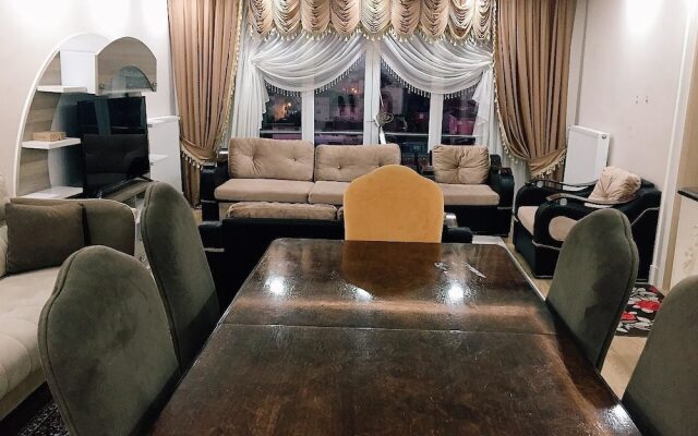 Safe Secure 3 bedroom top floor flat