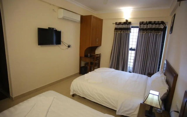 The Lounge Business Hotel