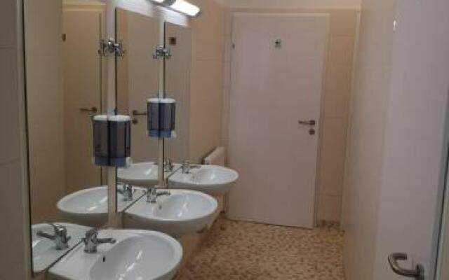 CH-Wellness Apartments & Rooms