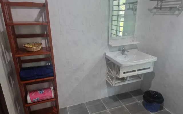 Coconut Paradise Bungalow Kampot