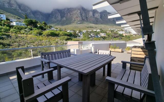 The Crystal - Spectacular sea Views in Camps Bay