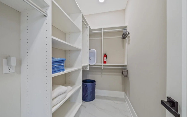 Uptown Oasis 3 Bedroom Townhouse