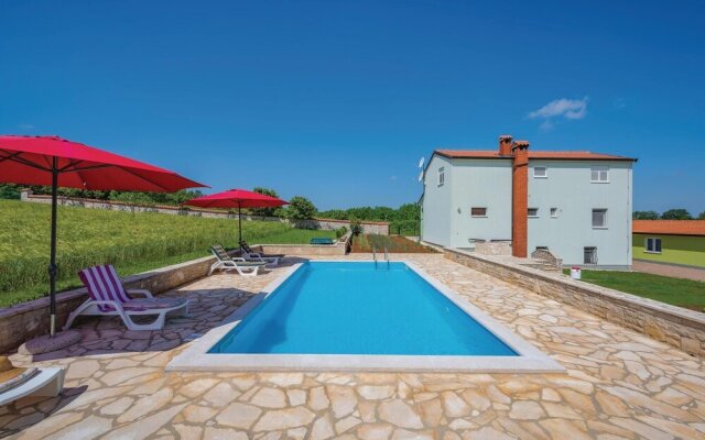 Beautiful Home in Sv.lovrec With Wifi, Outdoor Swimming Pool and 2 Bedrooms
