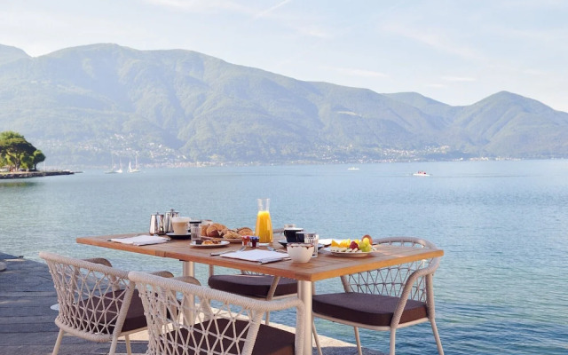 Vista Lakefront Boutique Hotel