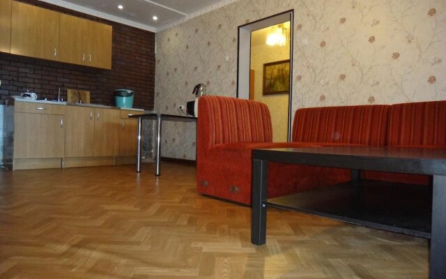 Yuzhny Guest House — фото
