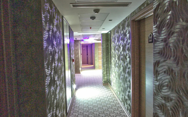 Edis Premier Hotel