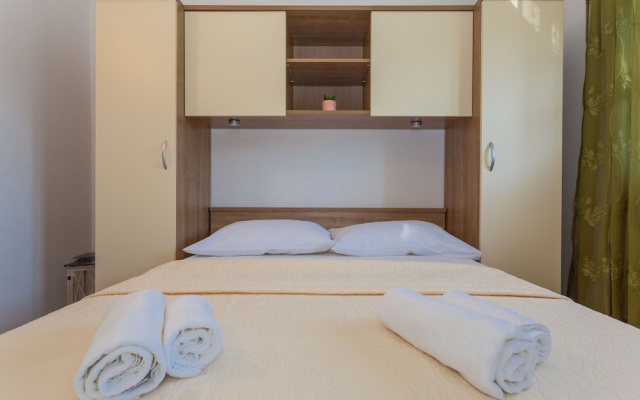 Villa Caper