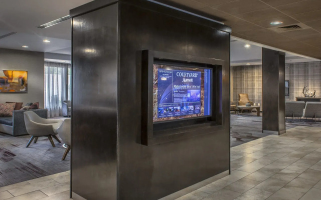 Courtyard by Marriott Greensboro Airport