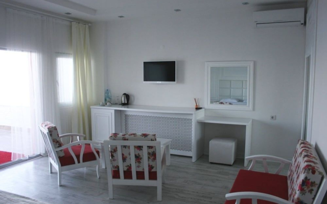 Beyaz Cinar Butik Hotel