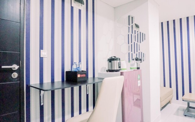 Homey And Warm 1Br At Sentraland Cengkareng Apartment