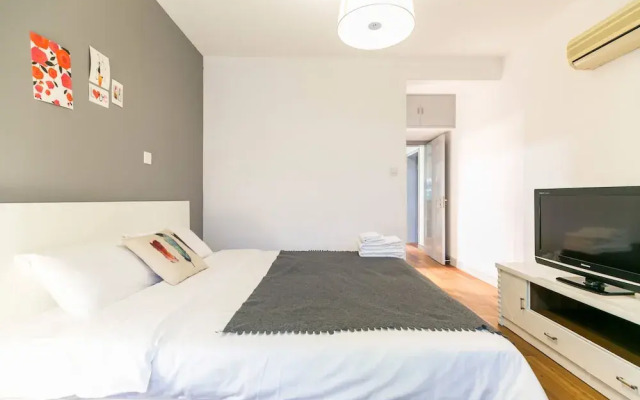 N2haus People Squre 4 bedrooms