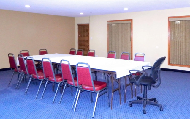 Quality Inn Ottawa near Starved Rock State Park