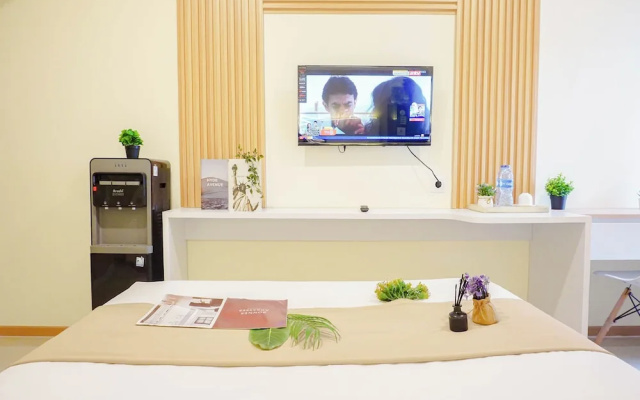 Studio Apartment At Meikarta Near Dian Harapan School – Guest Rooms – Cibatu