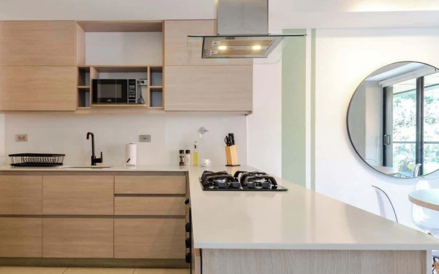 Fantastic 3 BR w/ Balcony in Laureles Medellín
