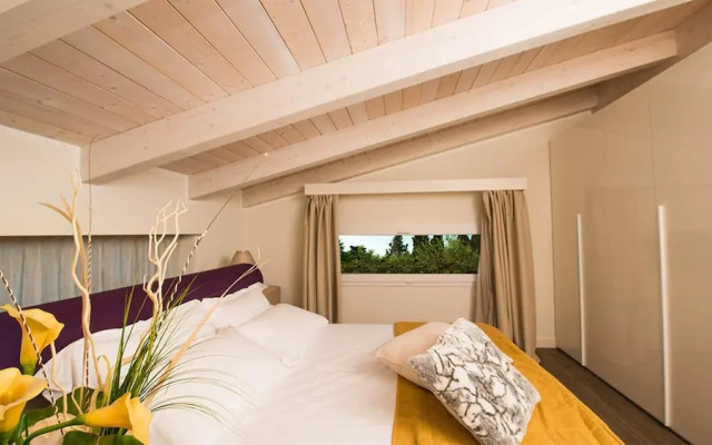 Villa Surya 8 2 in Scacciano