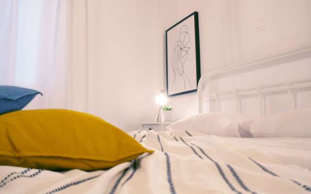 Breeze One Bedroom Apartment by BluPine