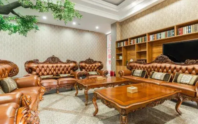 Starway Hotel Benxi Huanren Wunv Mountain