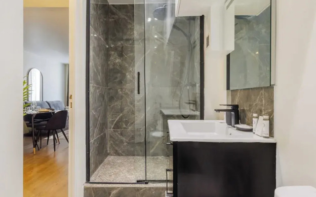 Superb Apartment With Patio 6p/2bdr - Opera/grands Boulevards