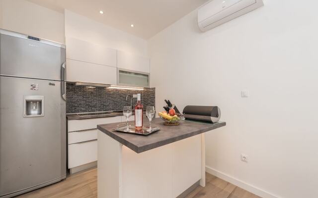 Modern Villa in Privlaka With Swimming Pool