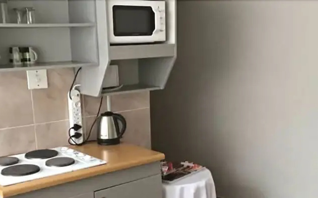 Rocky Shore Guesthouse