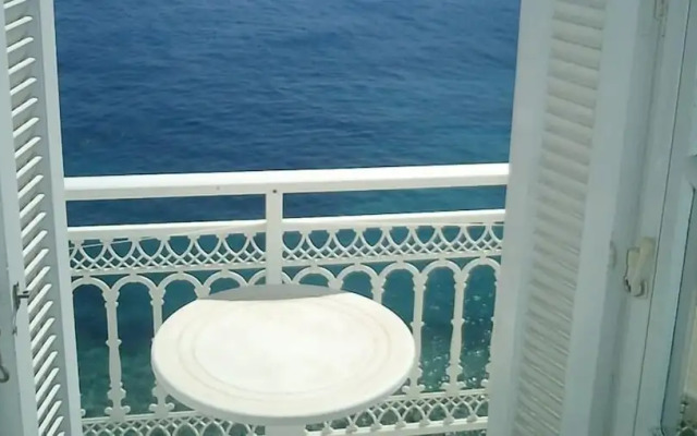 Sea Colours Hotel