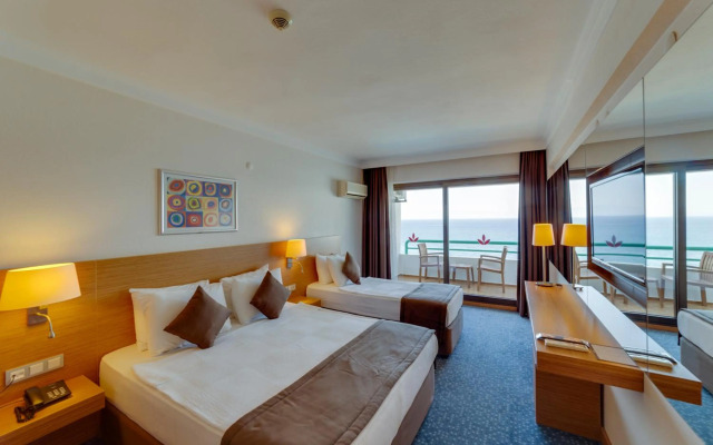 Hotel Grand Efe