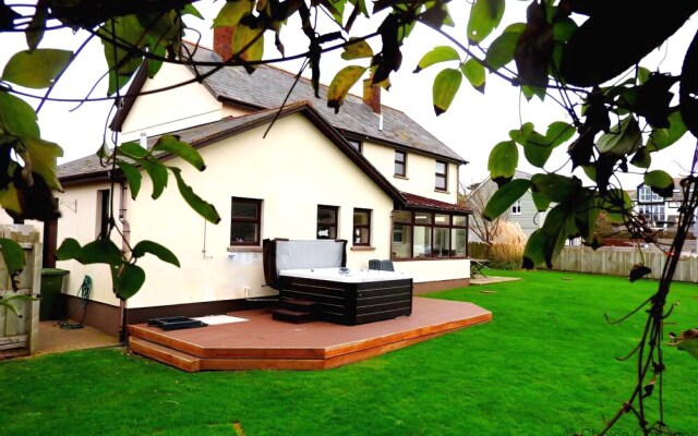 Croyde High Tide 6 Bedrooms