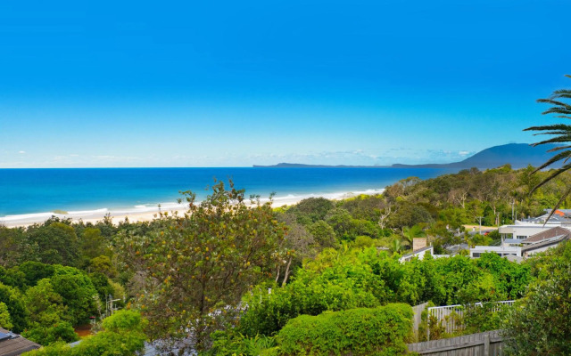 Lighthouse Beach Bliss
